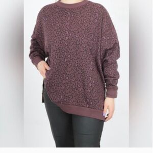American Eagle OverSized Purple Crewneck Cheetah Print Sweatshirt